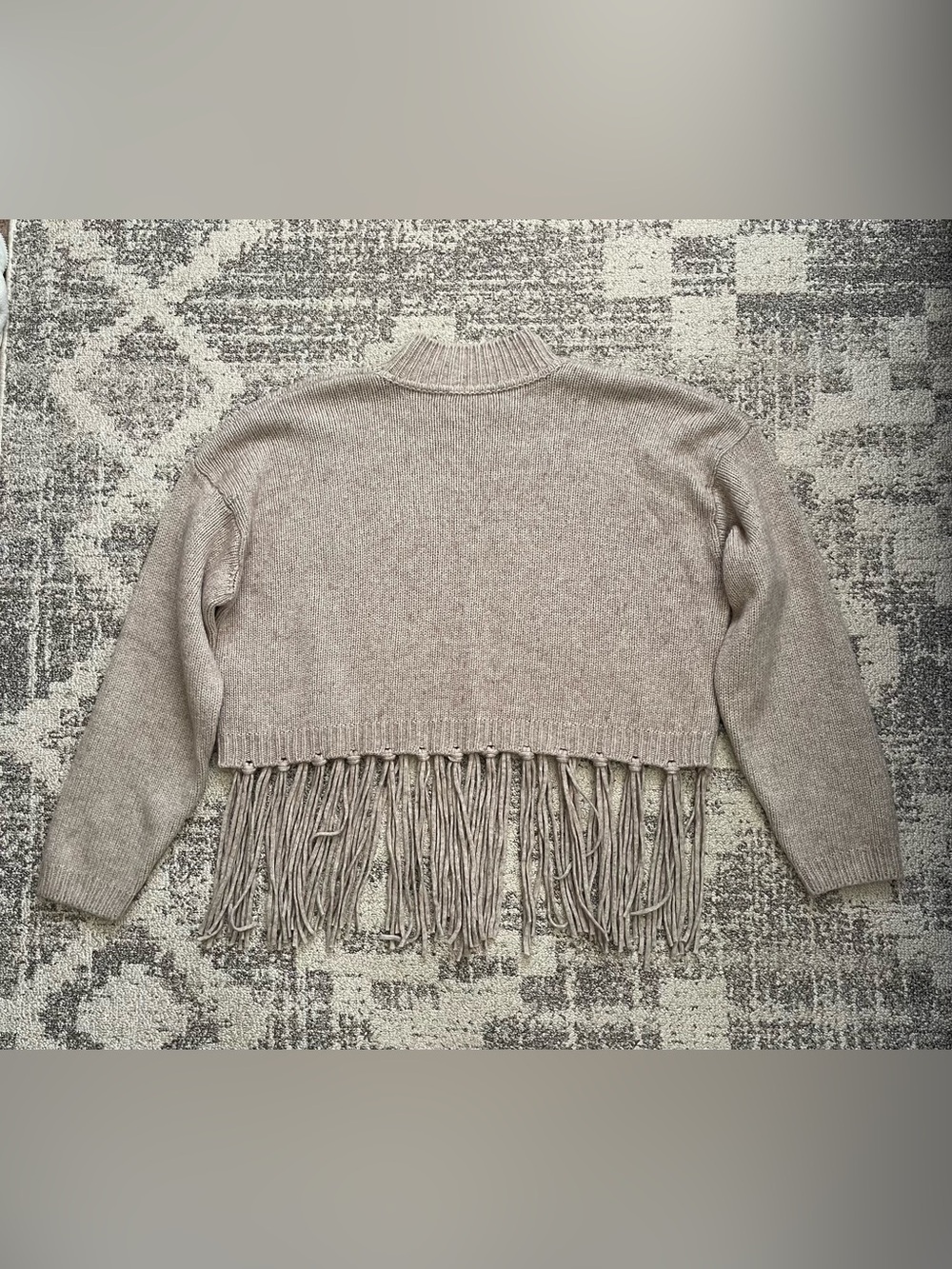 Splendid Riley Fringe Sweater Size Medium - Picture 5 of 10